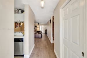 226 City View Drive Fort Lauderdale, FL 33311 - MLS#A11857810