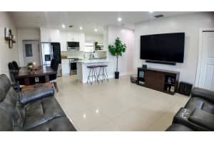 11535 Sw 136th Ter, Miami