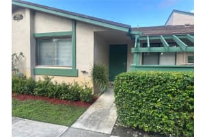 458 Lakeview Dr 5 Weston, FL 33326 - MLS#A11857831