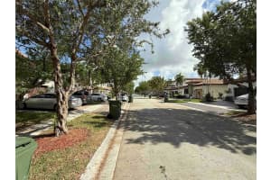 698 Se 34th Ter Homestead, FL 33033 - MLS#A11857863