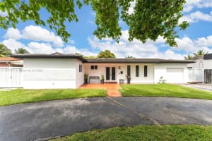 1730 SW 102nd Ave, Miami, FL 33165 - MLS#A11857872