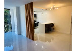 17021 N Bay Rd 427-4, Sunny Isles Beach, FL 33160 - MLS#A11857873