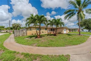 120 Nw 77th Way Pembroke Pines, FL 33024 - MLS#A11857877
