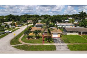 120 Nw 77th Way Pembroke Pines, FL 33024 - MLS#A11857877