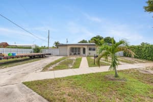 6285 W 6th Ave Hialeah, FL 33012 - MLS#A11857884