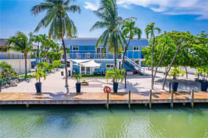 126 Columbus Dr, Islamorada