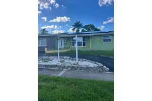 3401 Nw 40th St, Lauderdale Lakes