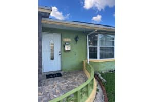 3401 Nw 40th St Lauderdale Lakes, FL 33309 - MLS#A11857942