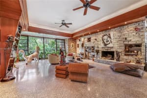 13831 Sw 232nd St, Miami