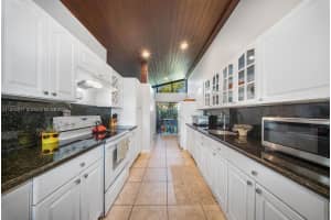 9377 Sw 130th St Miami, FL 33176 - MLS#A11858011