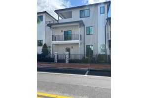 4281 Nw 83rd Ave 4281 Doral, FL 33166 - MLS#A11858013