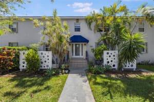 7621 SW 55th Ave, Miami, FL 33143, Sold 09/08/25