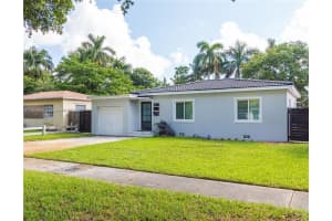 531 Forrest Dr, Miami Springs