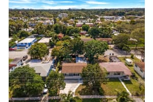 130 Ne 169 Ter North Miami Beach, FL 33162 - MLS#A11858103