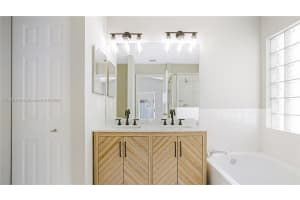 8743 SW 213th Ln, Cutler Bay, FL 33189 - MLS#A11858169