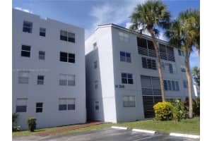 2840 Somerset Dr 101m, Lauderdale Lakes