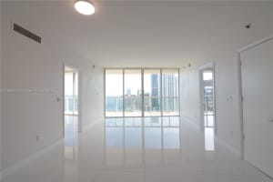 495 Brickell Ave 4005, Miami
