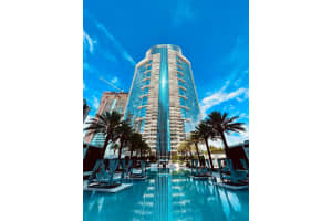 851 Ne 1st Ave 1204, Miami