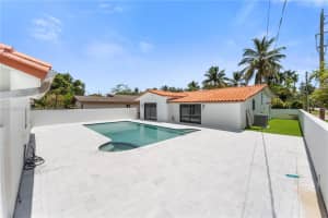 1221 Biarritz Dr Miami Beach, FL 33141 - MLS#A11858257