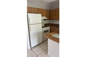 415 Nw 210th St 203, Miami Gardens