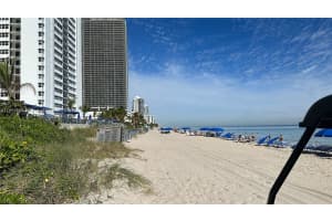 1913 S Ocean Dr 111 Hallandale Beach, FL 33009 - MLS#A11858306