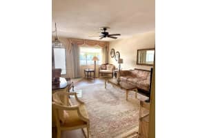 2440 Lake Osborne Dr 207 Lake Worth, FL 33461 - MLS#A11858310