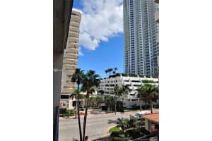 6424 Collins Ave A-404 Miami Beach, FL 33141 - MLS#A11858313