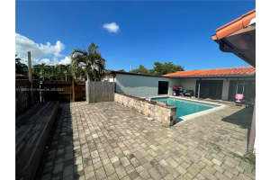 801 Oriole Ave Miami Springs, FL 33166 - MLS#A11858314