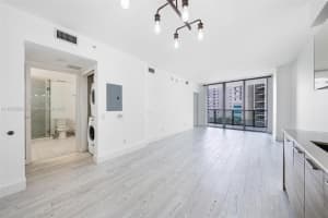 1300 Brickell Bay Dr 704 Miami, FL 33131 - MLS#A11858320