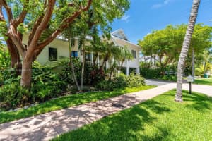 285 W Enid Dr, Key Biscayne