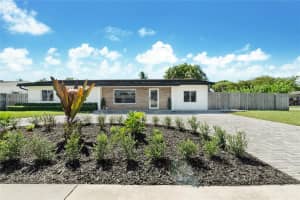 18573 Sw 89th Pl, Cutler Bay