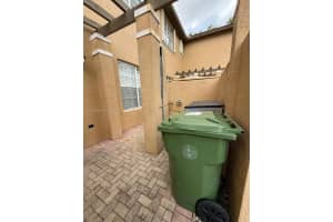 705 SW 147th Ave 705, Pembroke Pines, FL 33027 - MLS#A11858366