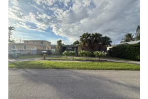 8311 Sw 27th Ter Miami, FL 33155 - Off Market