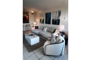 806 E Windward Way 209, Lantana