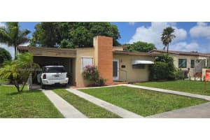 521 E 33rd St Hialeah, FL 33013 - MLS#A11858517