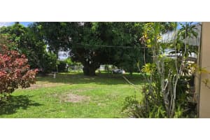 521 E 33rd St Hialeah, FL 33013 - MLS#A11858517