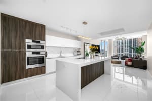 851 NE 1st Ave #3011, Miami, FL 33130, - MLS#A11858538