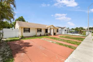 620 Ne 2nd Pl, Hialeah