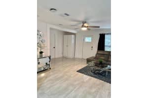 5737 Freedom St, Hollywood, FL 33021 - MLS#A11858578