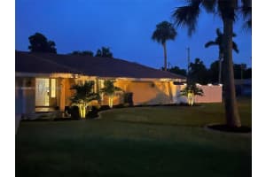 158 Dow Ln, Fort Myers