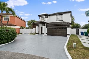 19931 NW 82nd Ct, Hialeah, FL 33015 Sold 09/29/25