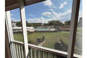 151 Sw 135th Ter 212t, Pembroke Pines