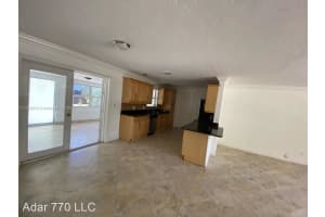 804 Ne 2nd St Hallandale Beach, FL 33009 - MLS#A11858626