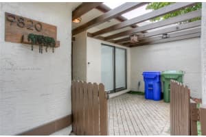 9820 NW 15th Ct, Pembroke Pines, FL 33024 - MLS#A11858630