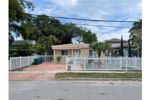2121 Sw 30th Ct, Miami