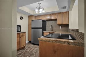 1333 E Hallandale Beach Blvd 112 Hallandale Beach, FL 33009 - MLS#A11858634