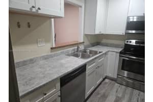 404 NW 68th Ave 405, Plantation, FL 33317 - MLS#A11858656