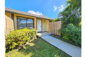 21127 NE 5th Pl, Miami, FL 33179 - MLS#A11858687