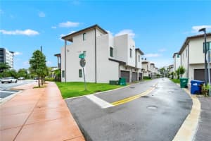 4413 Nw 83rd Path 1 Doral, FL 33166 - MLS#A11858695