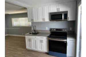 1818 Sherman St 2 Hollywood, FL 33020 - MLS#A11858709
